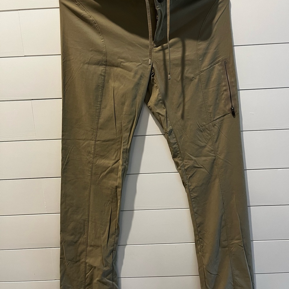 Columbia Tan/Brown Pants Hiking/Waterproof Size 6